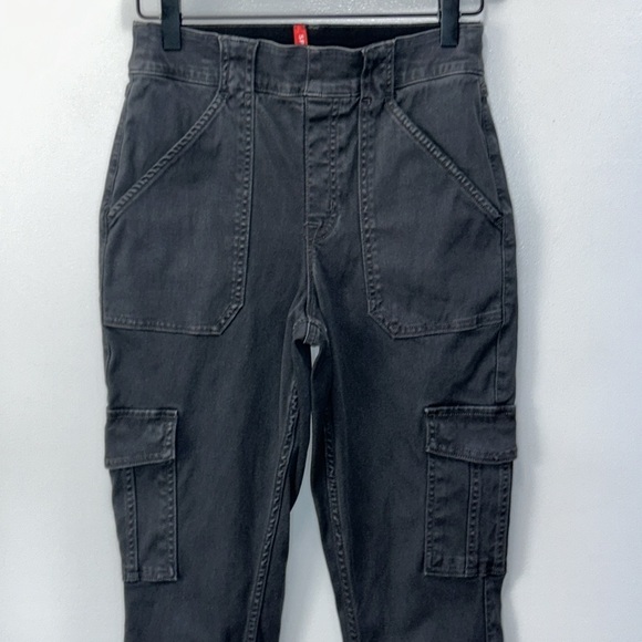 Spanx Stretch Twill Ankle Cargo Pant in Washed Black 20311R Women's Medium - Picture 7 of 13